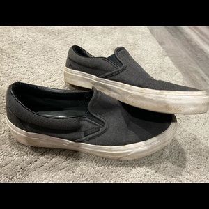 Black size 7 women’s vans!